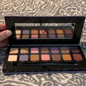 Anastasia Beverly Hills Norvina